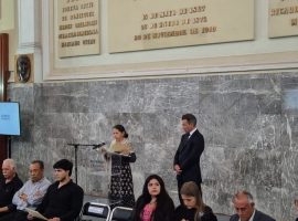 El Gobernador de Jalisco, ofreció una disculpa pública a la Señora Natividad Guerrero, por las omisiones que se generaron durante la denuncia de desaparición de su hija Dalia, su yerno Luis y dos personas más Bernardo y Carolina