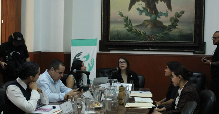 Rueda de prensa en exigencia para cumplimentar la FEIDT